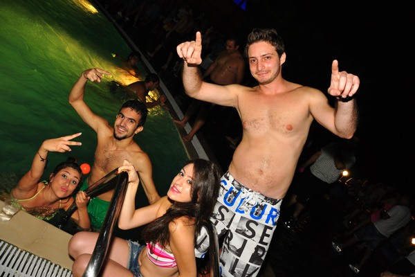 Foam Party Wet Night 2 - Part 1